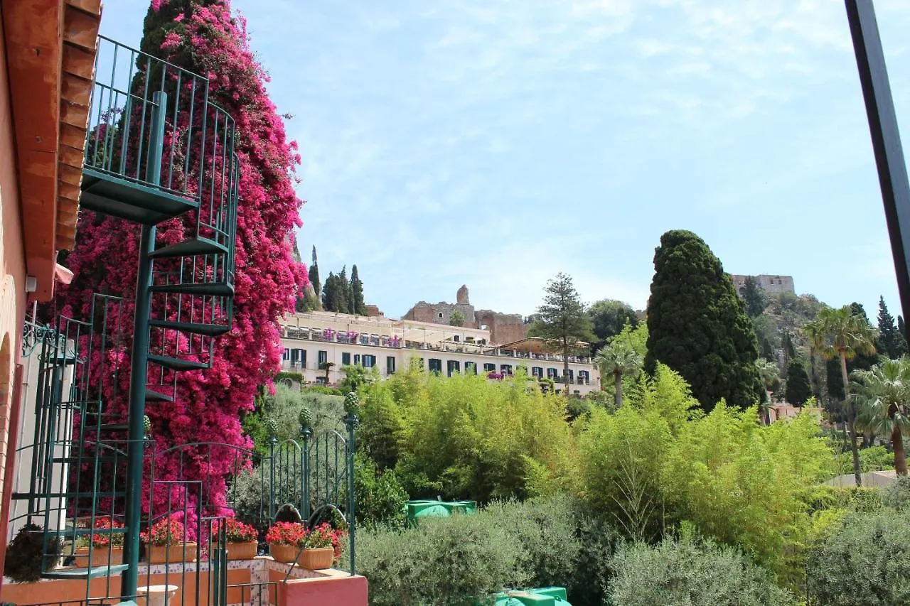 B&B Casa Al Vicolo 2 Taormina Bed & Breakfast