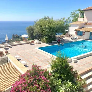 Lägenhetshotell Terra Rossa, Taormina